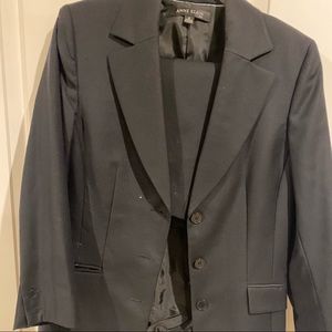 Women’s Anne Klein Skirt Suit